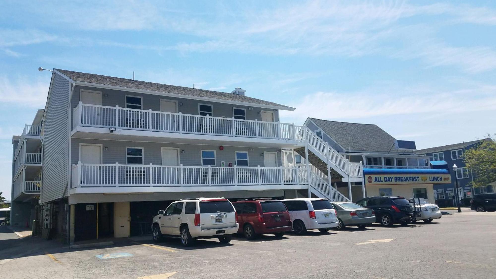 Atlantic Breeze Motel & Apartments Ocean City Eksteriør billede